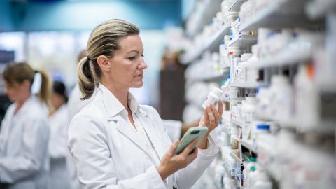 Aciklivir Nova Različica Inovacije v zdravljenju virusnih okužb Aciklivir Nova Različica Inovacije v zdravljenju virusnih okužb
